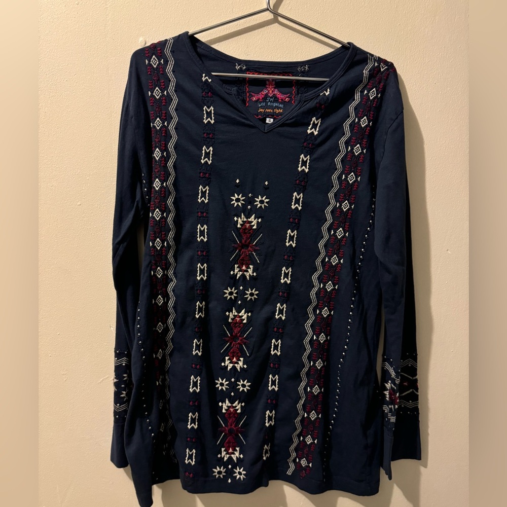 JW Los Angeles Joy Love Light Embroidered Tunic Top Blouse Size small